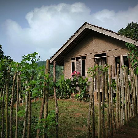 Farmstay Manangel Sindanglaka Екстериор снимка